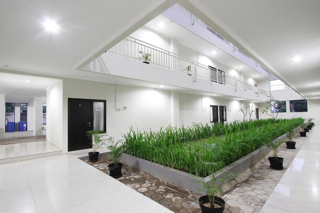 D'Paragon Bukit Sari Semarang Extérieur photo